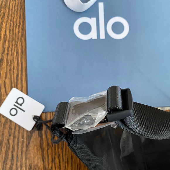 NWT ALO Sheer Fanny Pack - Black - Picture 11 of 12